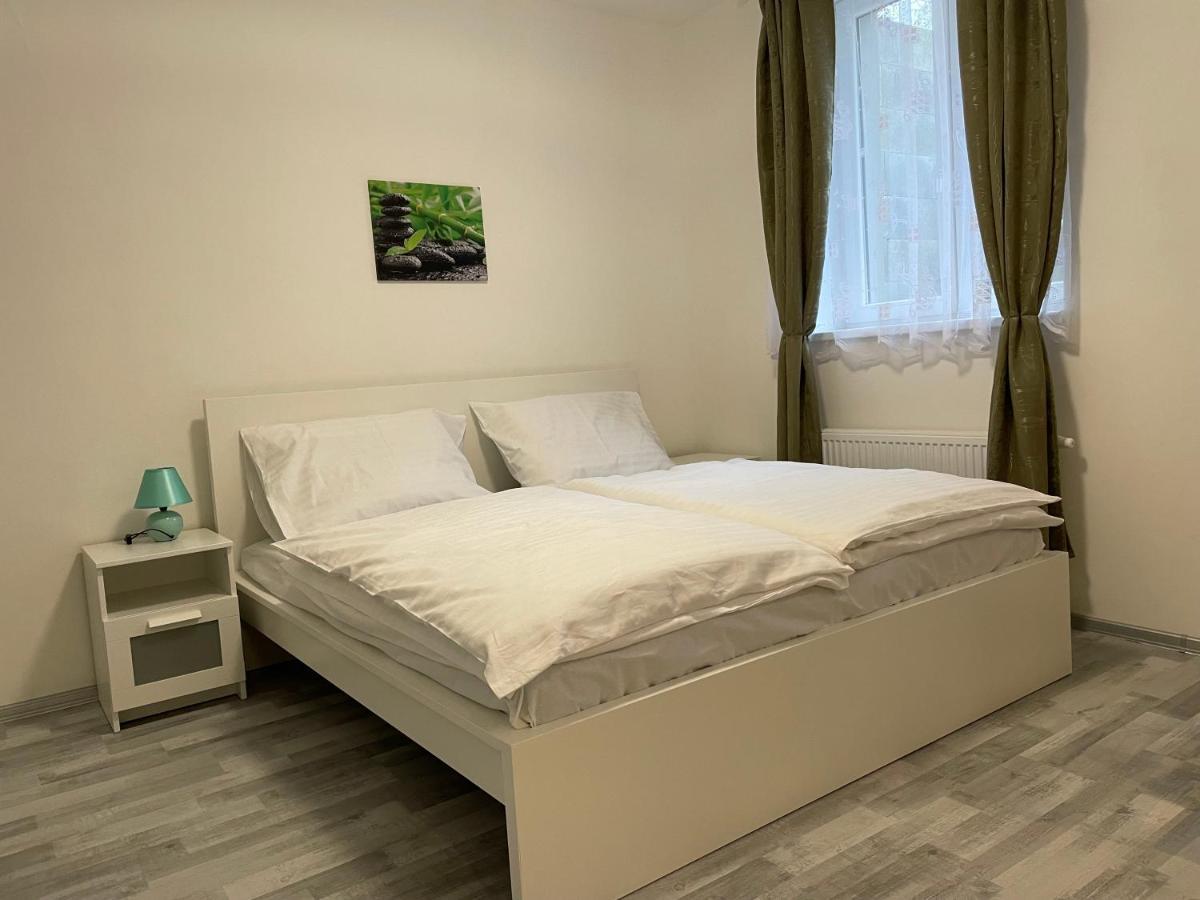 Apartmant T&T Cheb Esterno foto